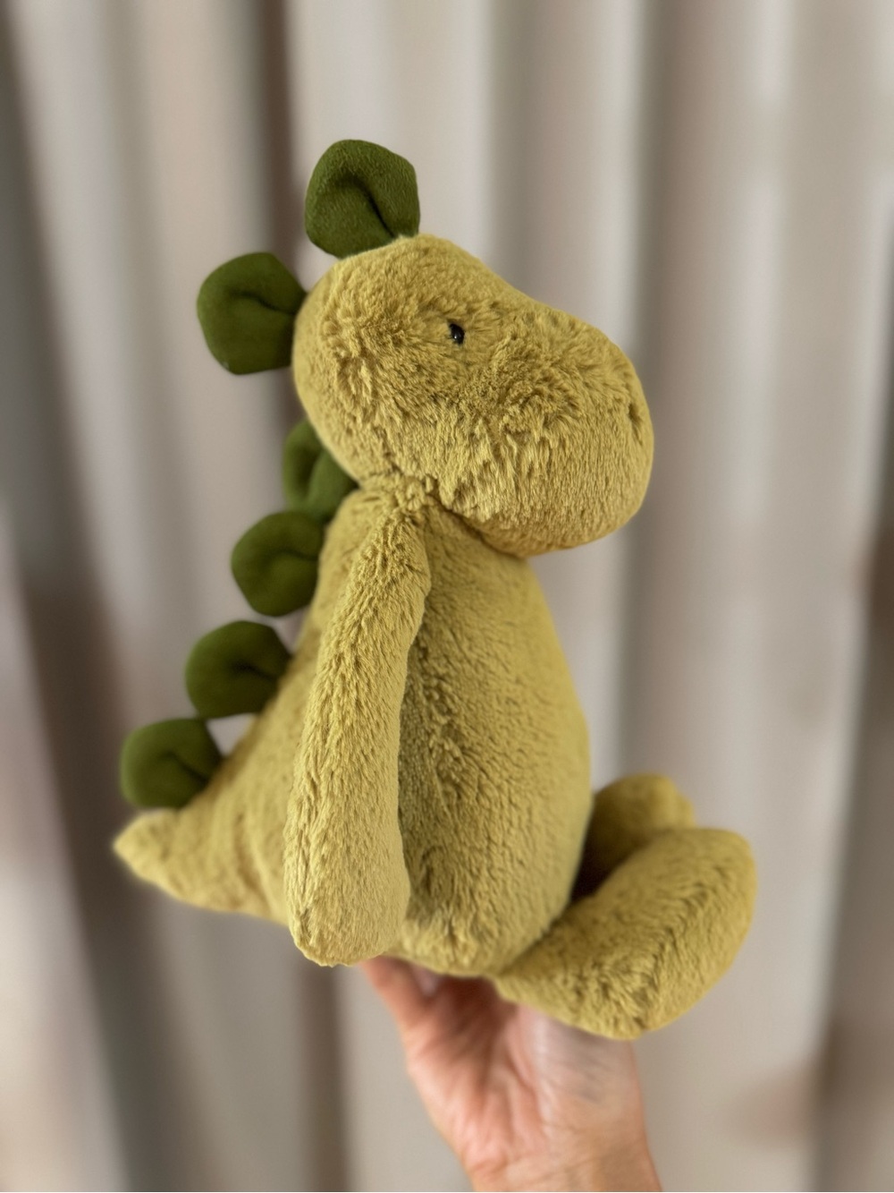NWOT Authetic Jellycat Bashful Dino Green Dinosaur Stuffed Animal Plush Toy